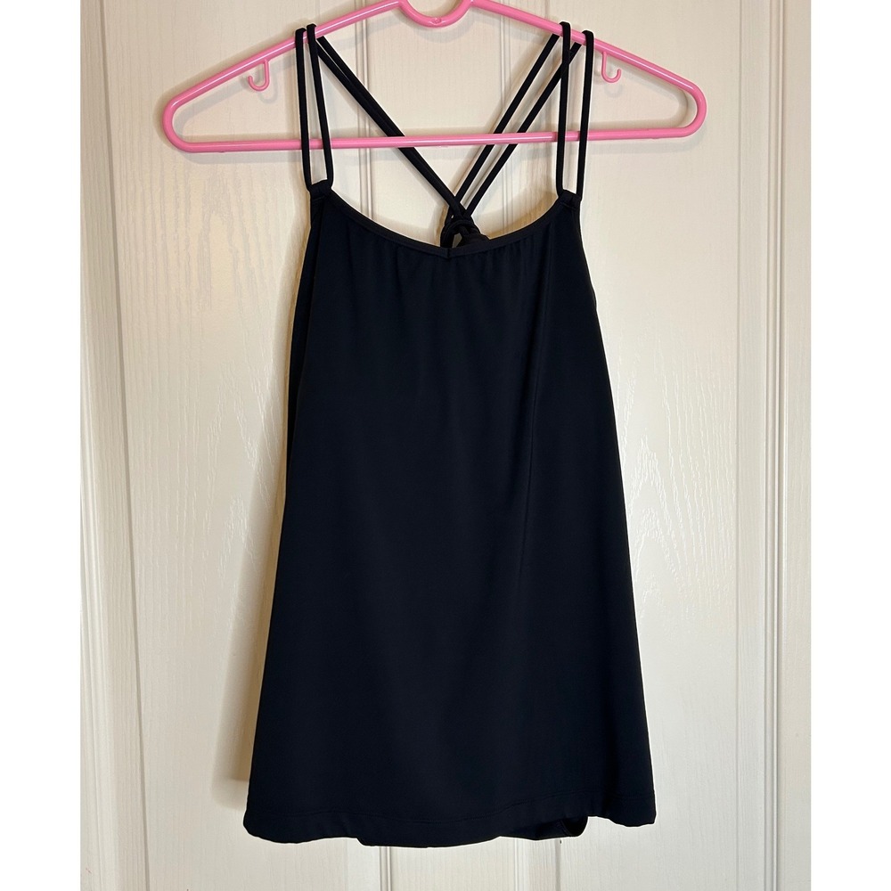 New item (May 24th, 2026 at 4:33 PM) Lululemon size 8 black cross back top strap